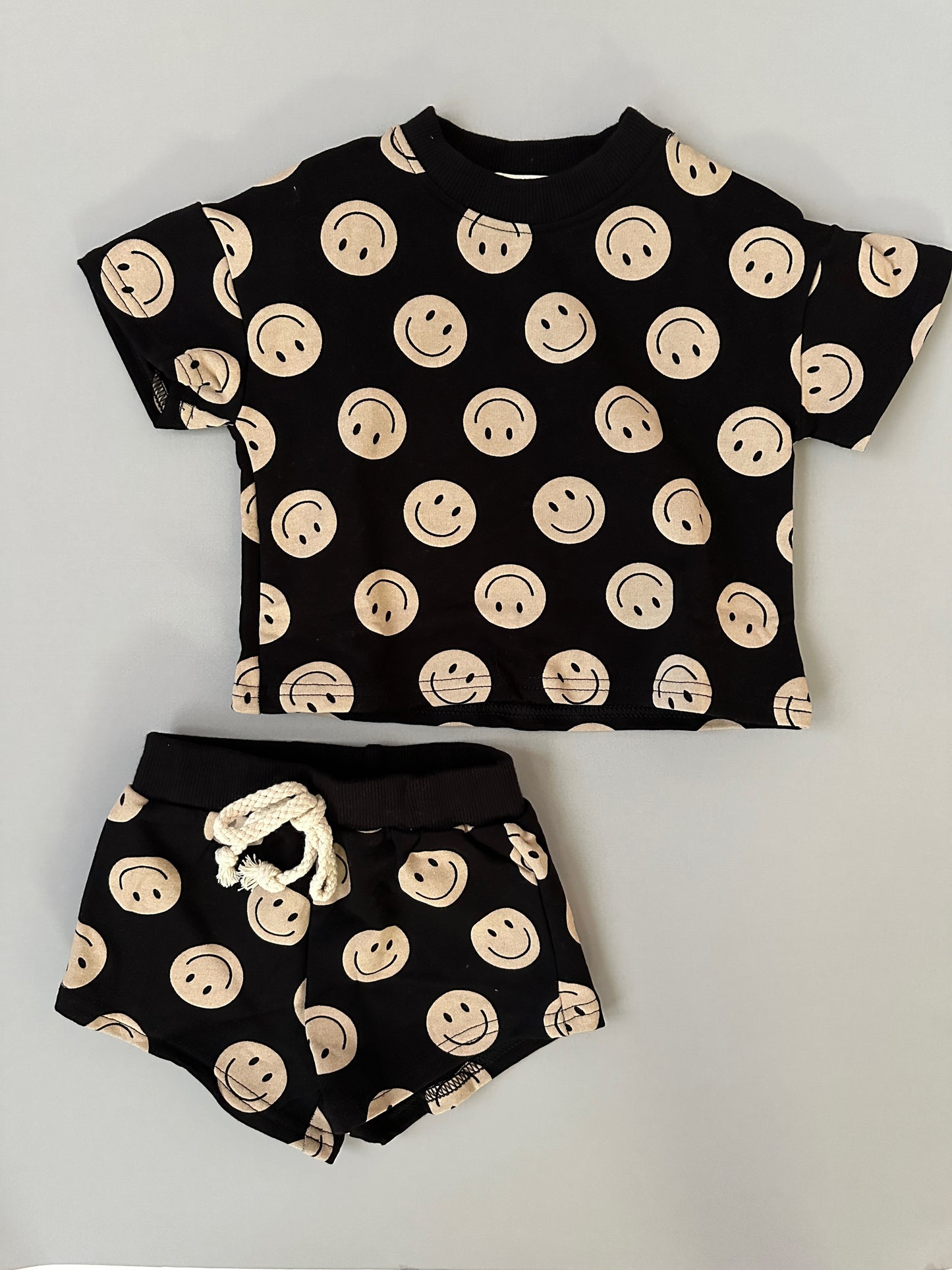 Black and Tan Happy Face Set