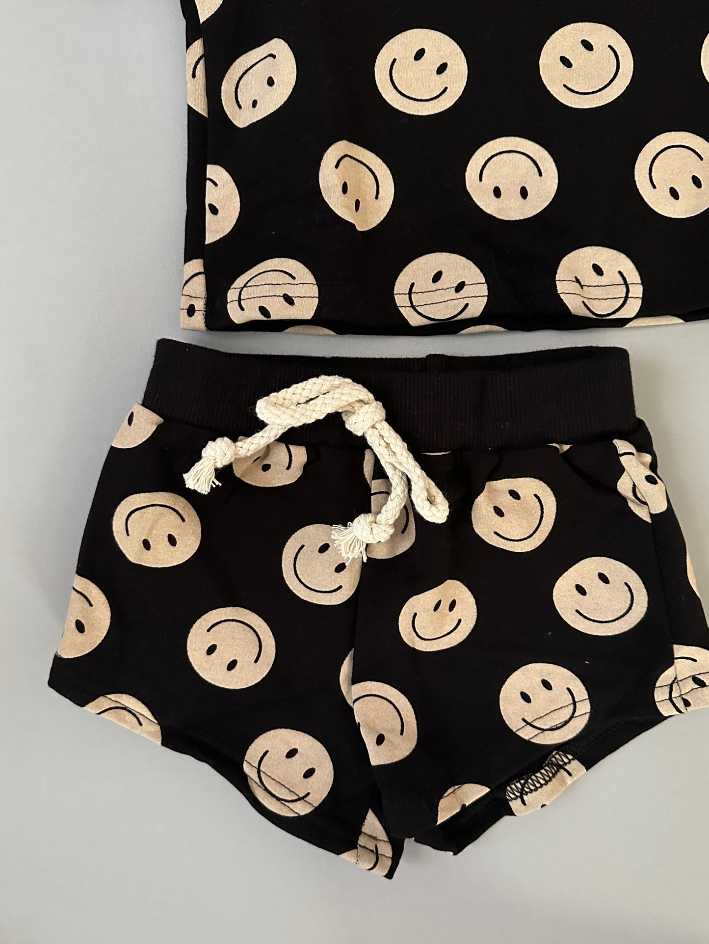 Black and Tan Happy Face Set
