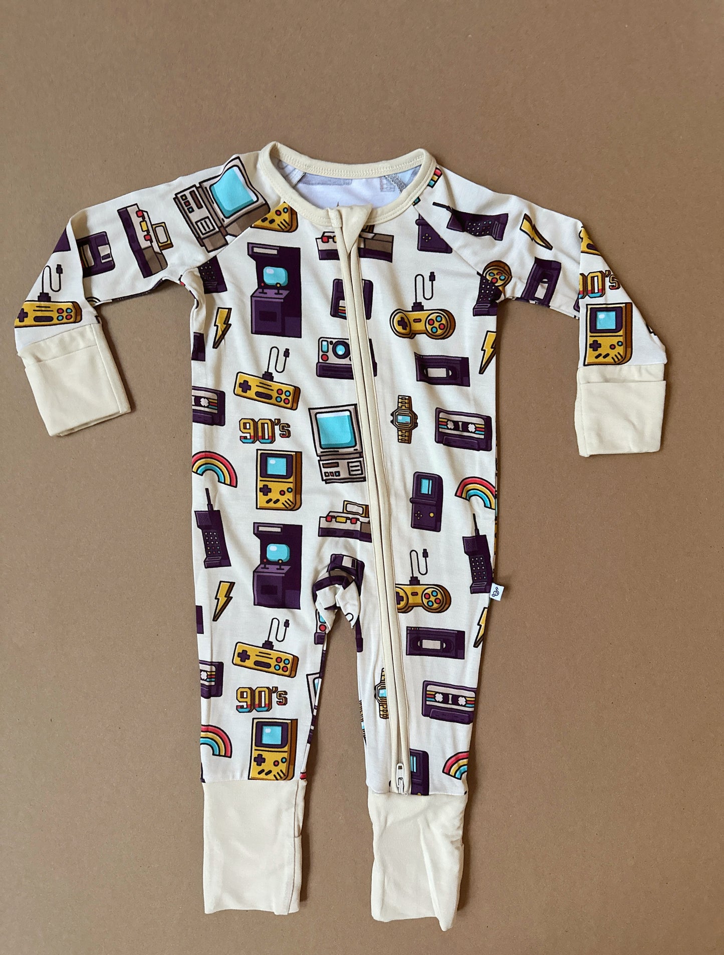 90's Retro Bamboo Zippy